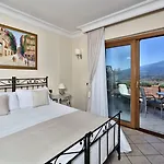 Angela Hotel