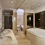 Hotel Angela 4*