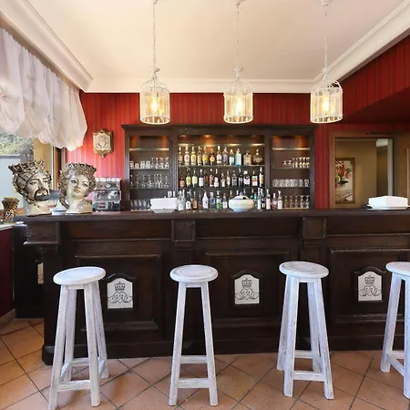 Hotel Angela 4*