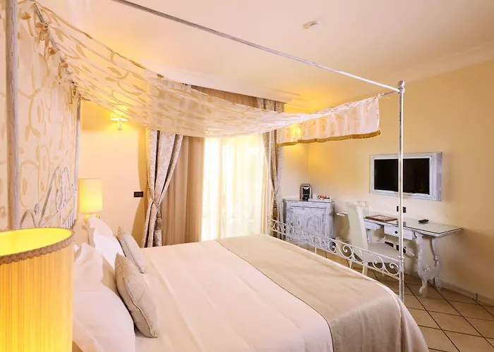 Angela Hotel