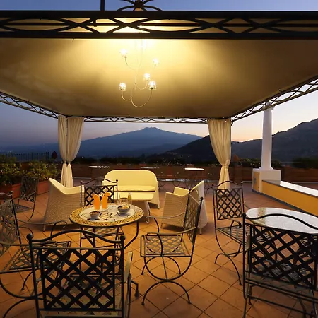 Hotel Angela 4*