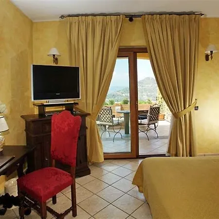 Hotel Angela 4*