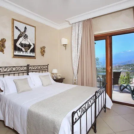 アンジェラ 4* タオルミーナ