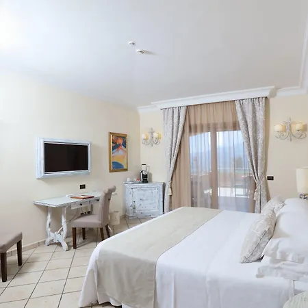 アンジェラ 4* タオルミーナ