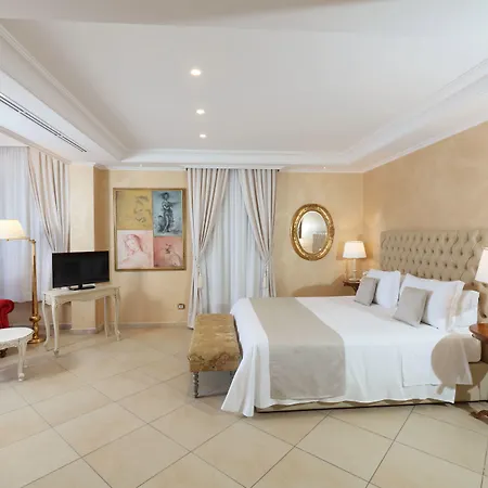 ホテル アンジェラ 4*