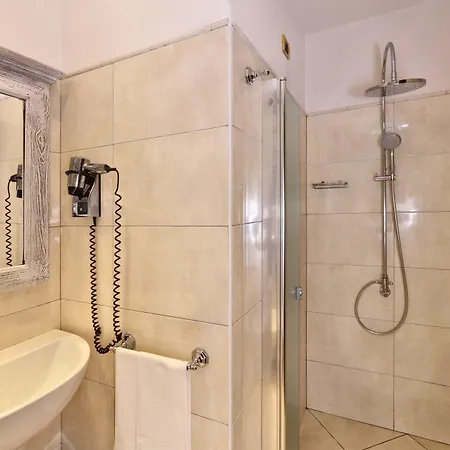 ホテル アンジェラ 4*