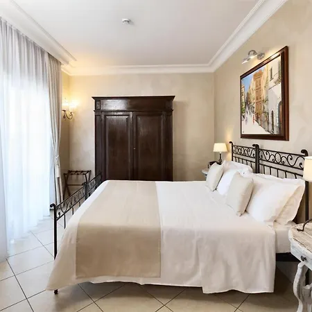 Angela Hotell Taormina